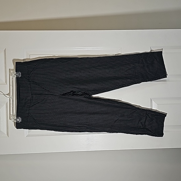 Alfred Dunner Petite Pinstripe Pants Size 10P - Picture 1 of 4